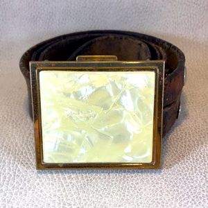 Vintage Belt Buckle Compact